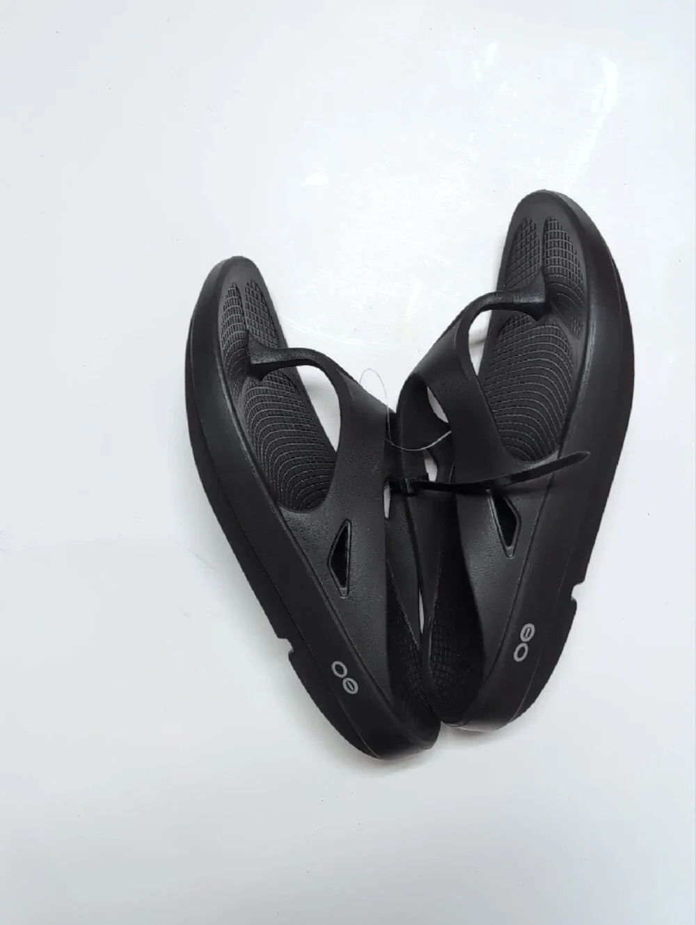 Women Oofos Sandals